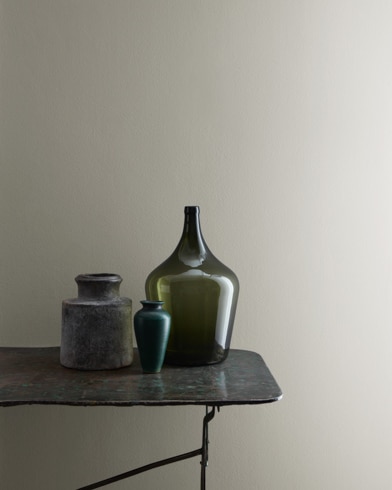 Painted wall with Gray Huskie 1473