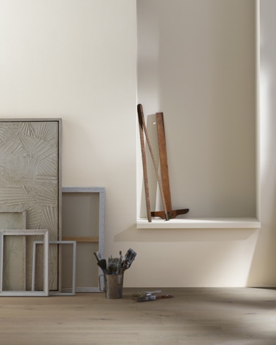 Painted walls with London Fog 1541