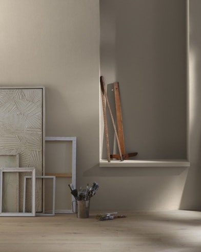 Painted walls with Iron Gate 1545