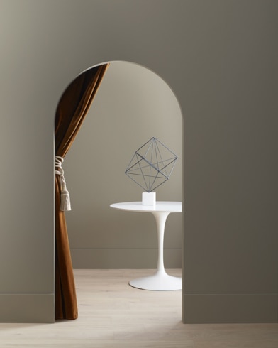 Painted walls with Equestrian Gray 1553