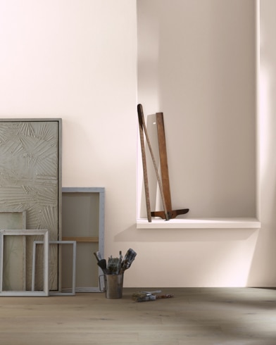 Painted walls with Wheatberry 2099-70