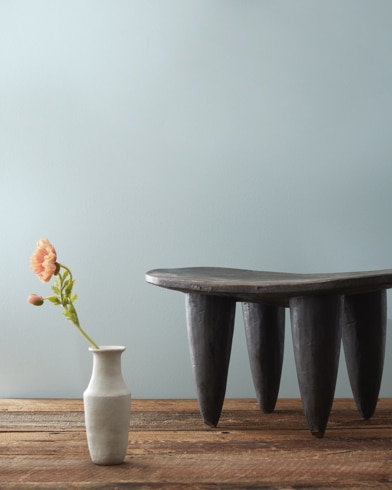 Painted wall with Smoke 2122-40