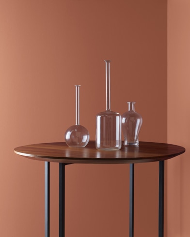 Painted wall with Tawny Rose 2173-20