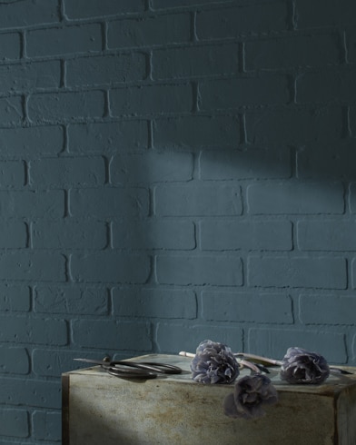 Painted wall with Newburg Green HC-158