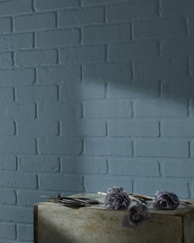 Painted wall with Philipsburg Blue HC-159