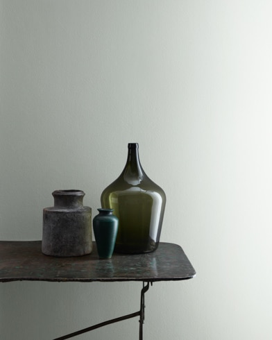 Painted wall with Cliffside Gray HC-180