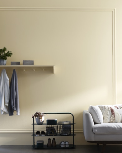 Painted walls with Carrington Beige HC-93