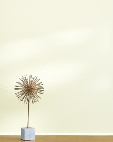 Painted wall with Alpine White OC-124